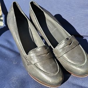 Elegant Black Loafers for Women